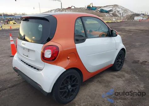 2016 Smart Fortwo Passion from USA, damaged, VIN WMEFJ5DA3GK043772